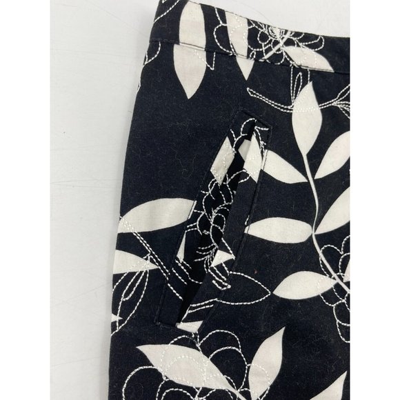 Ann Taylor Loft Women's Embroidered Floral Mini Skirt Pockets Side Zip Size 6 - Picture 5 of 15